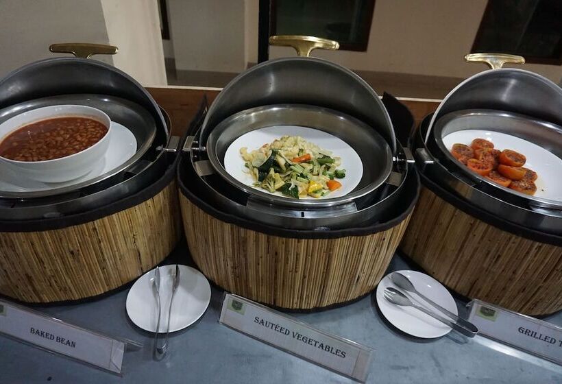 Peninsula Bay Resort