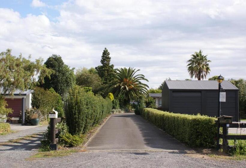 膳宿费 73 Milton Accommodation