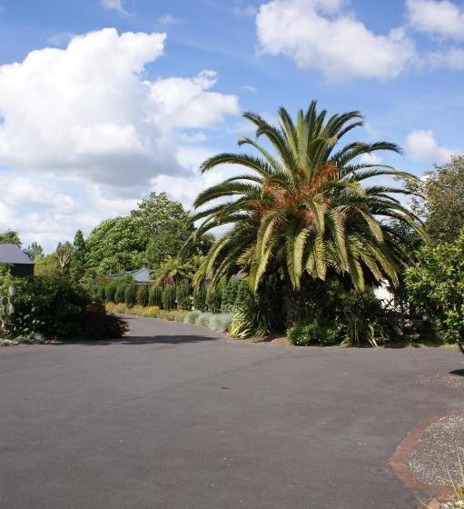 膳宿费 73 Milton Accommodation