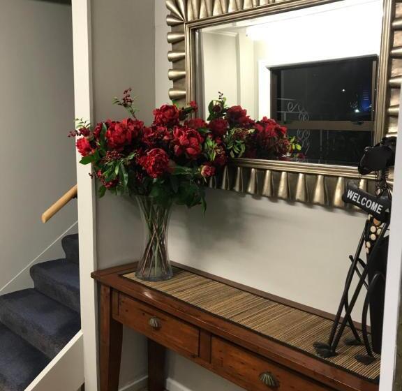 پانسیون Admirals Lodge