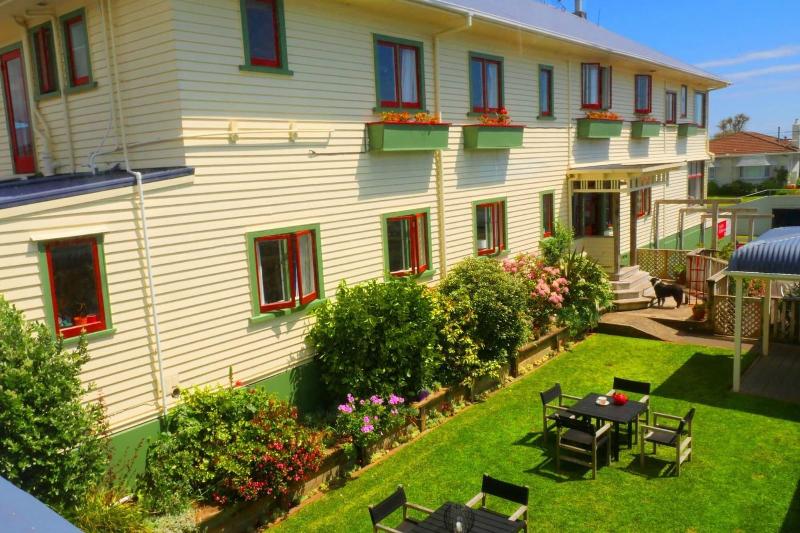 پانسیون Ducks & Drakes Boutique Motel & Backpackers