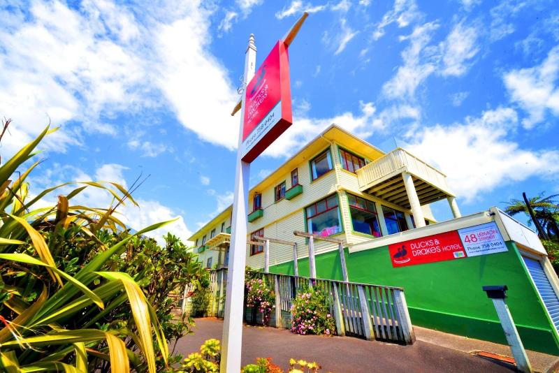 پانسیون Ducks & Drakes Boutique Motel & Backpackers