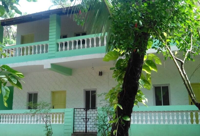 פנסיון Goa Velha Guest House