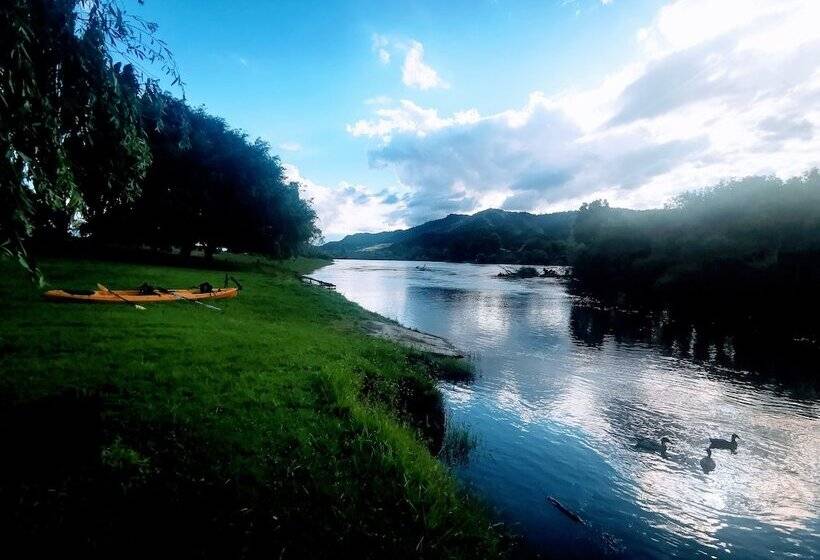 פנסיון Hakarimata Lodge   Riverside Sanctuary