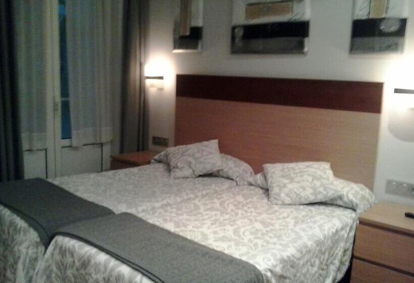 ペンション Hostal San Sebastian Centro