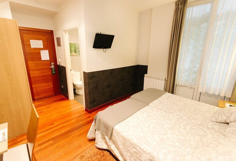 ペンション Hostal San Sebastian Centro