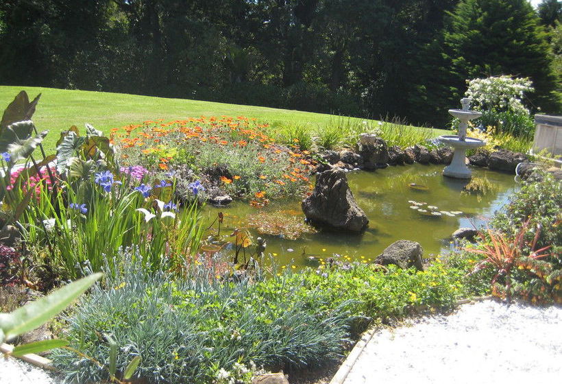 پانسیون Keriwin House