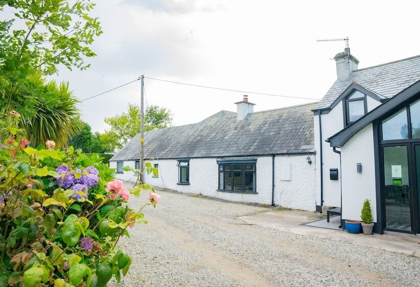 بنسيون The Briers Country House