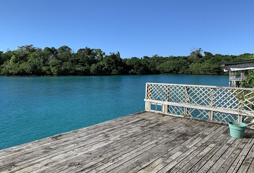 استراحتگاه Lusia's Lagoon Chalets