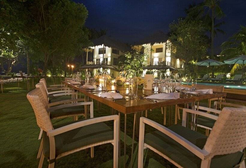 استراحتگاه Salaya Beach Houses