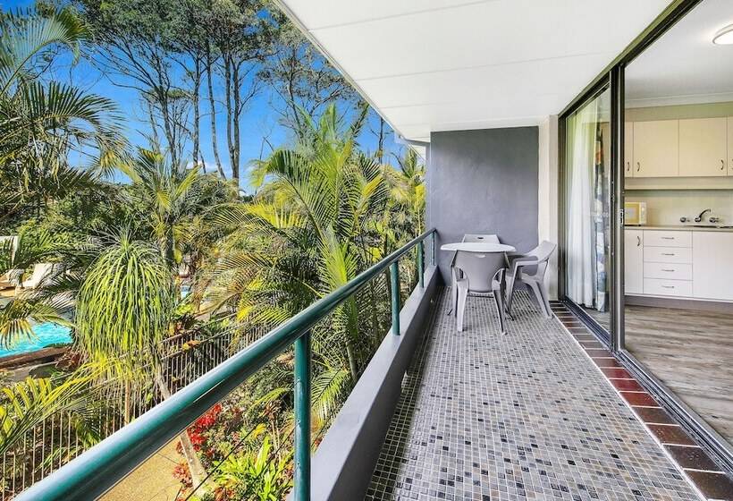 Smugglers On The Beach