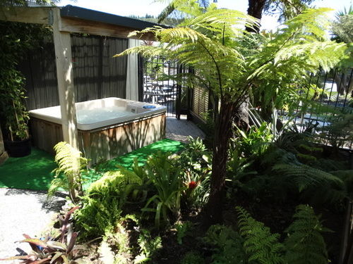 Southpacific Motel And Conference Centre