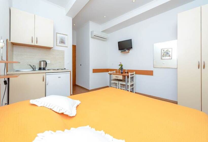 Studio Apartments Stradun