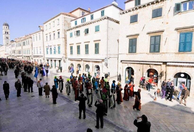 Studio Apartments Stradun