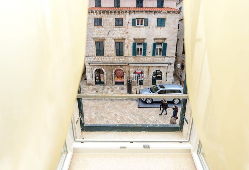 Studio Apartments Stradun