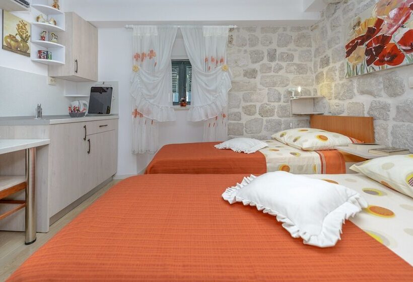 Studio Apartments Stradun