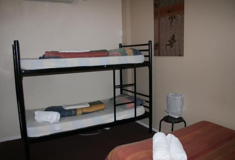 Taupo Urban Retreat   Hostel