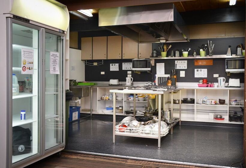 Taupo Urban Retreat   Hostel