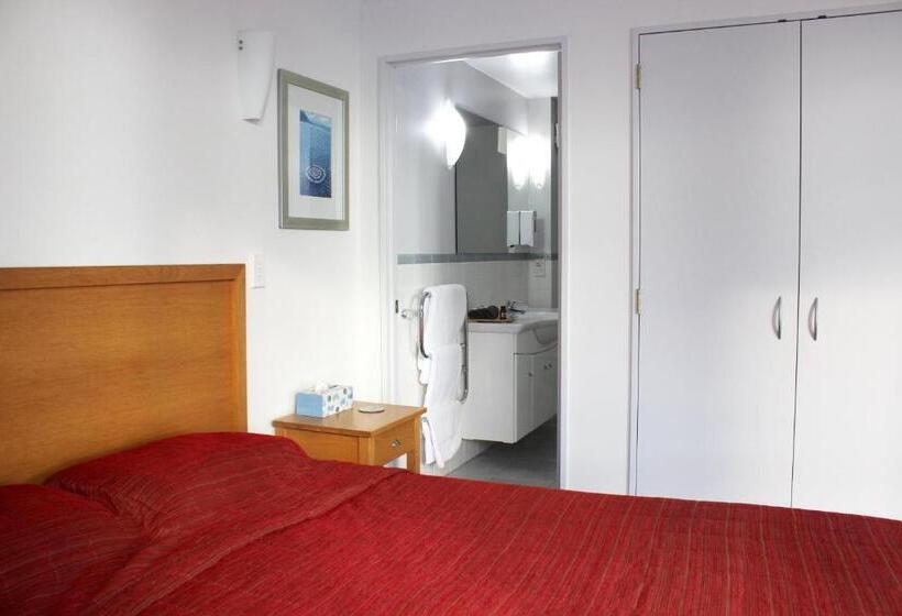 The Anchorage Apartments