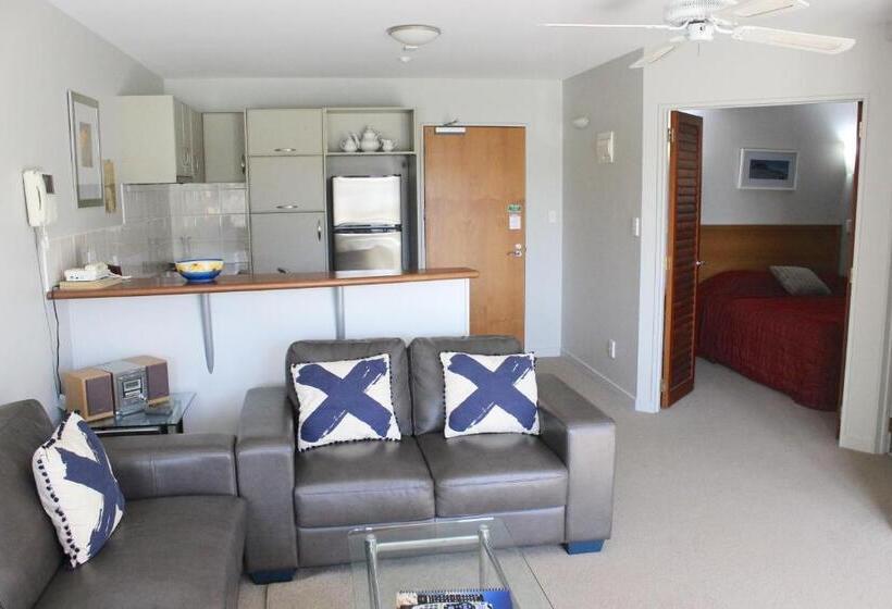 The Anchorage Apartments