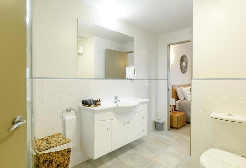 The Anchorage Apartments