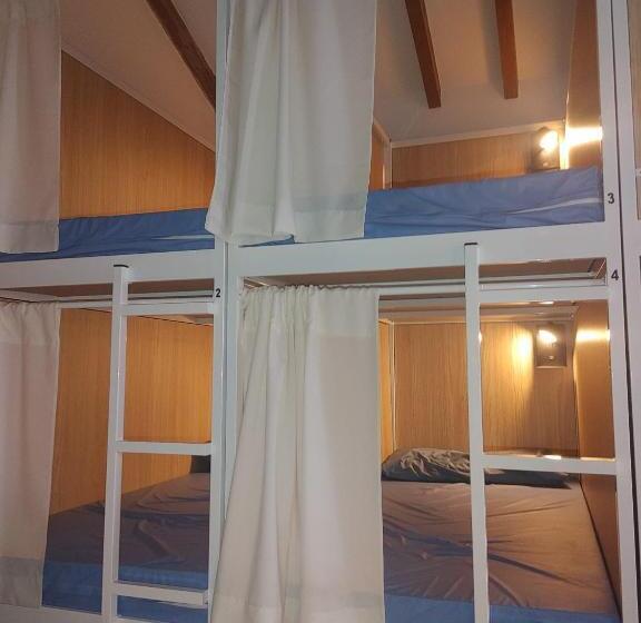 Urban Hostel Palma Albergue Juvenil Youth Hostel