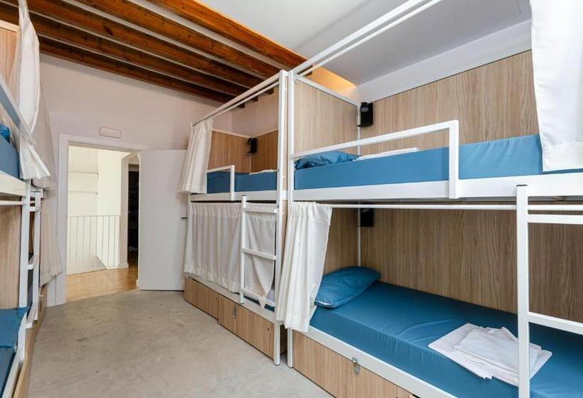 Urban Hostel Palma Albergue Juvenil Youth Hostel