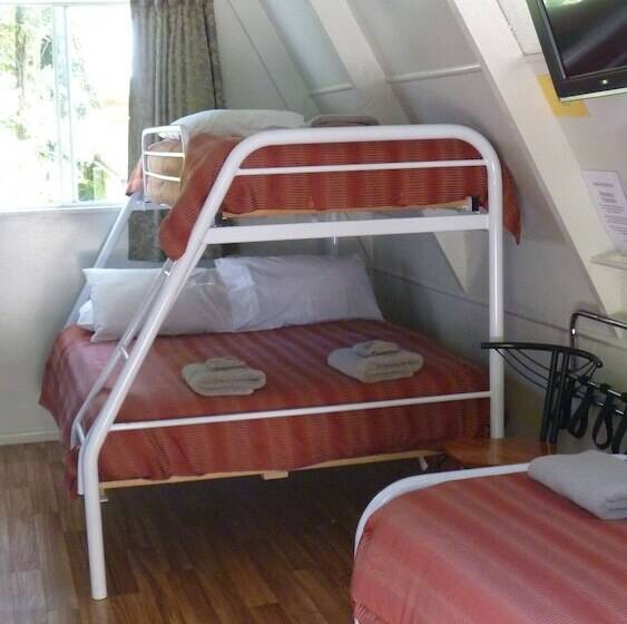 Westport Kiwi Holiday Park & Motels