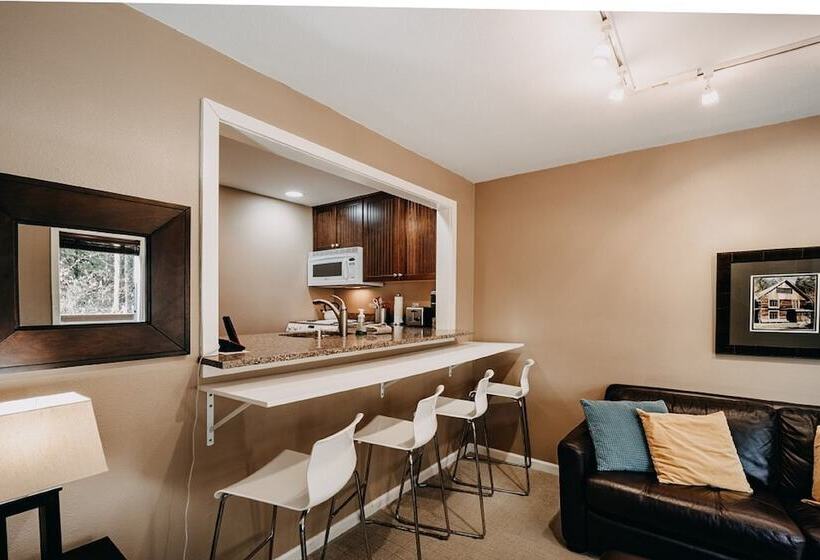 50sw   Wi Fi   Fireplace   W/d   D/w   Sleeps 4