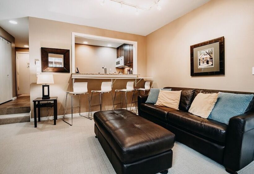 50sw   Wi Fi   Fireplace   W/d   D/w   Sleeps 4