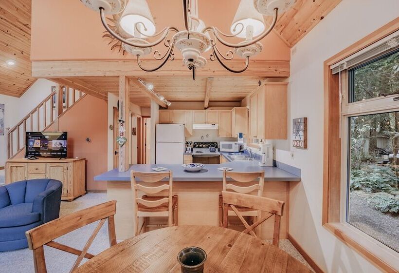 75sl   Wifi   Bbq   Pets Ok   Sleeps 6 2 Bedroom Home By Redawning