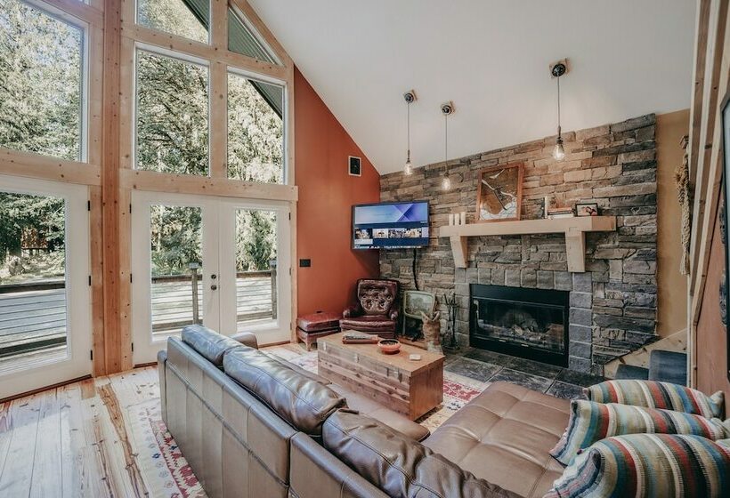 79mbr   Hot Tub   Pets Ok   Wifi   Bbq