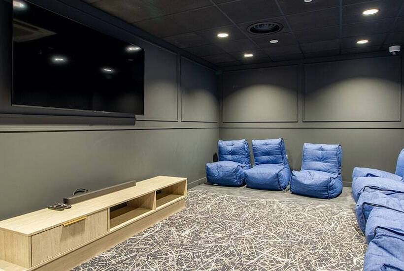 Общежитие Modern Studios   Reading