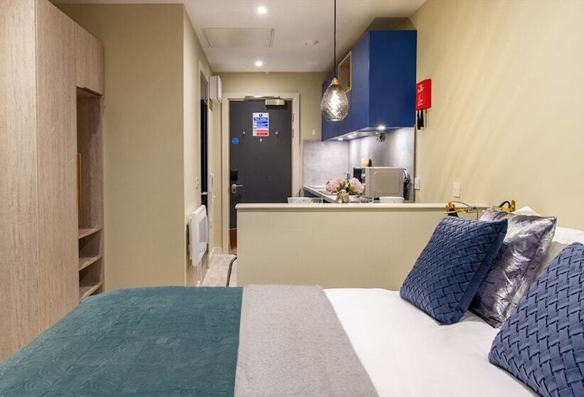 Общежитие Modern Studios   Reading