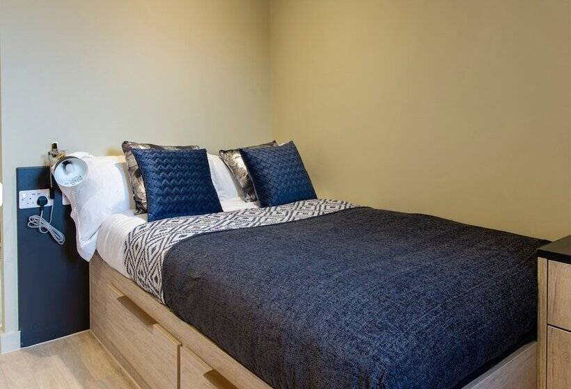 Общежитие Modern Studios   Reading