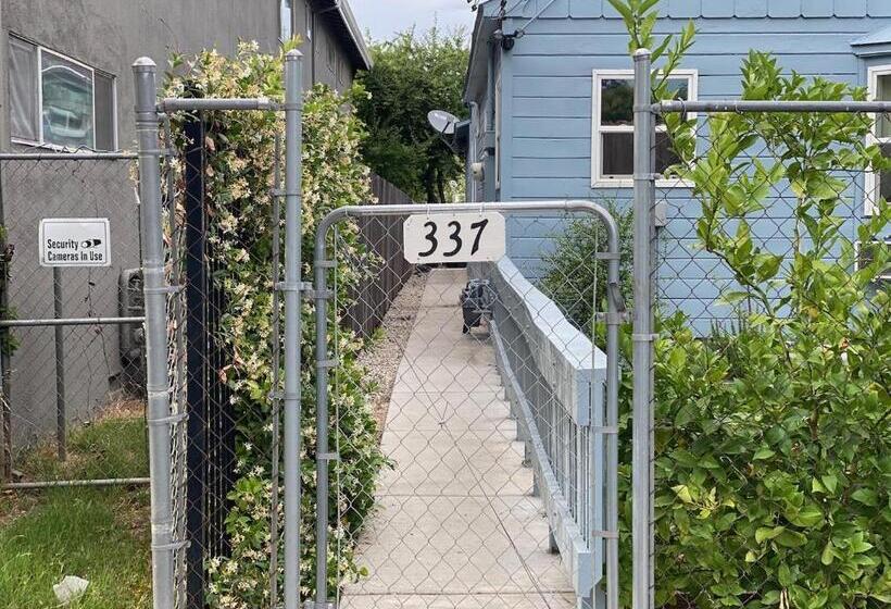 旅馆 Whole Family Barrette