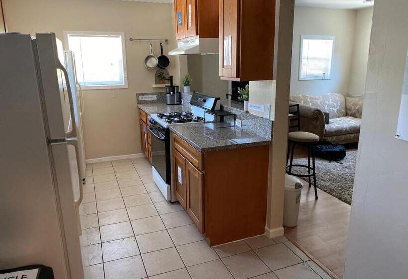 旅馆 Whole Family Barrette