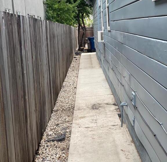 旅馆 Whole Family Barrette