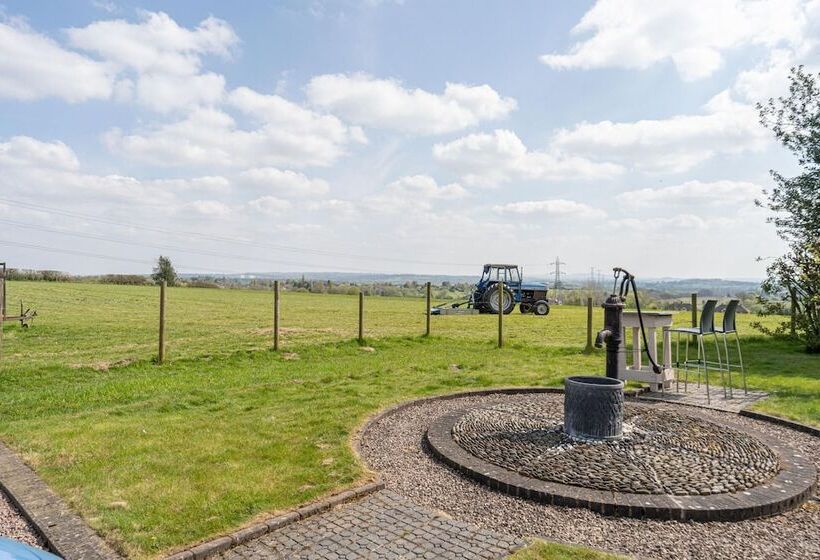 Beautiful Country Cottage