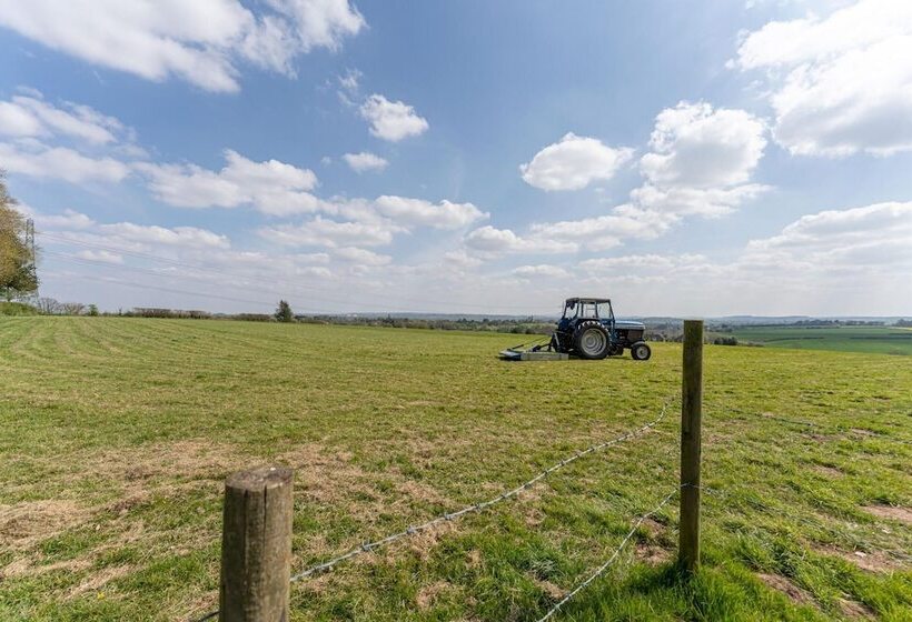 Beautiful Country Cottage