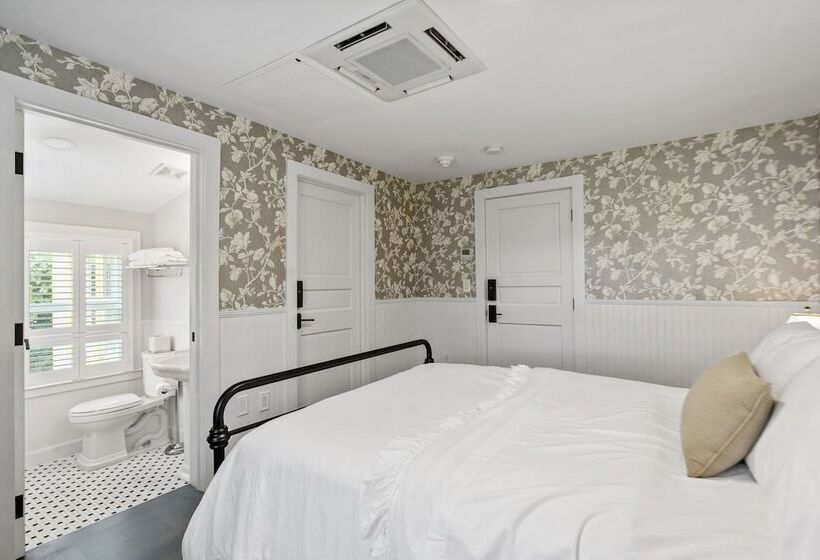 Bed and Breakfast Stirrup House By Pattio