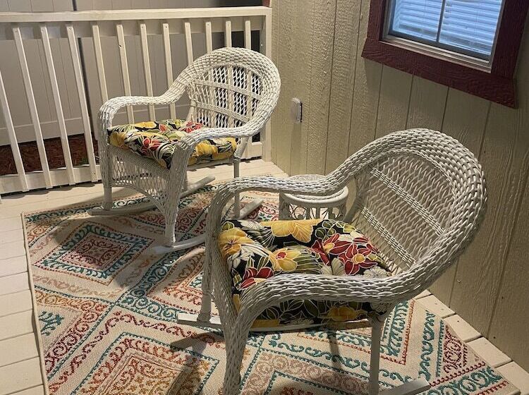 住宿加早餐  The Tiny Cottage In The Springs