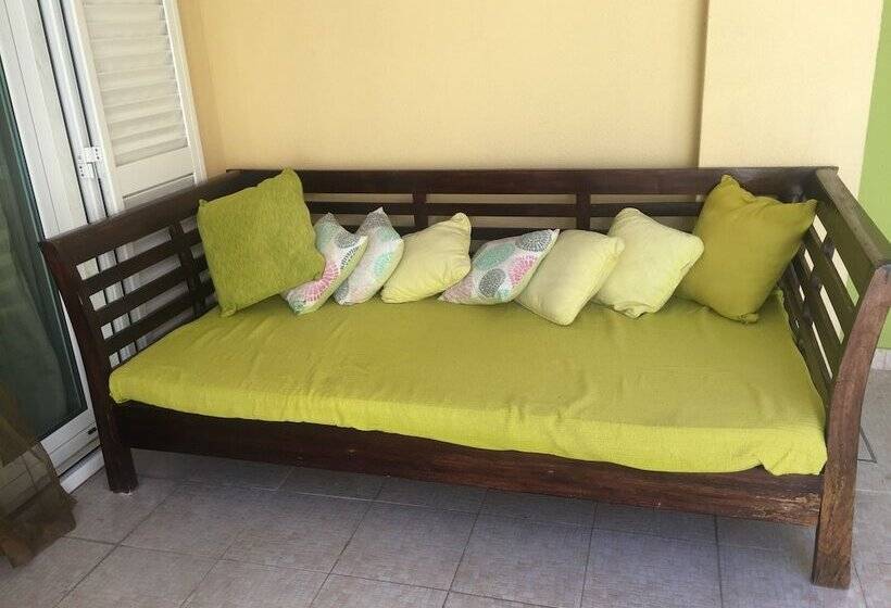 مبيت وإفطار Yellow House