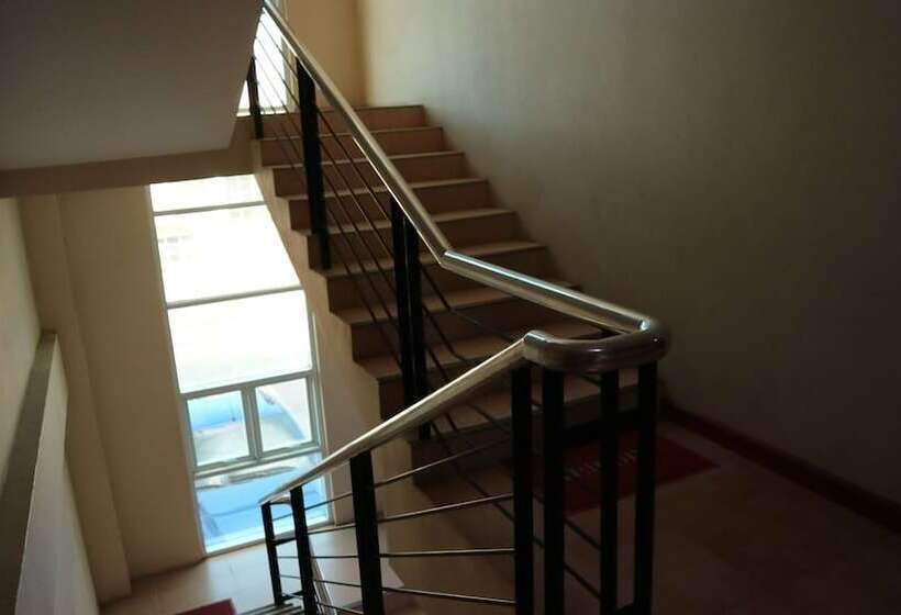 Celbyrne Pension Hauz