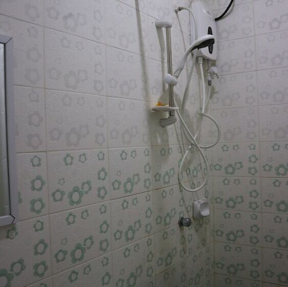 Celbyrne Pension Hauz