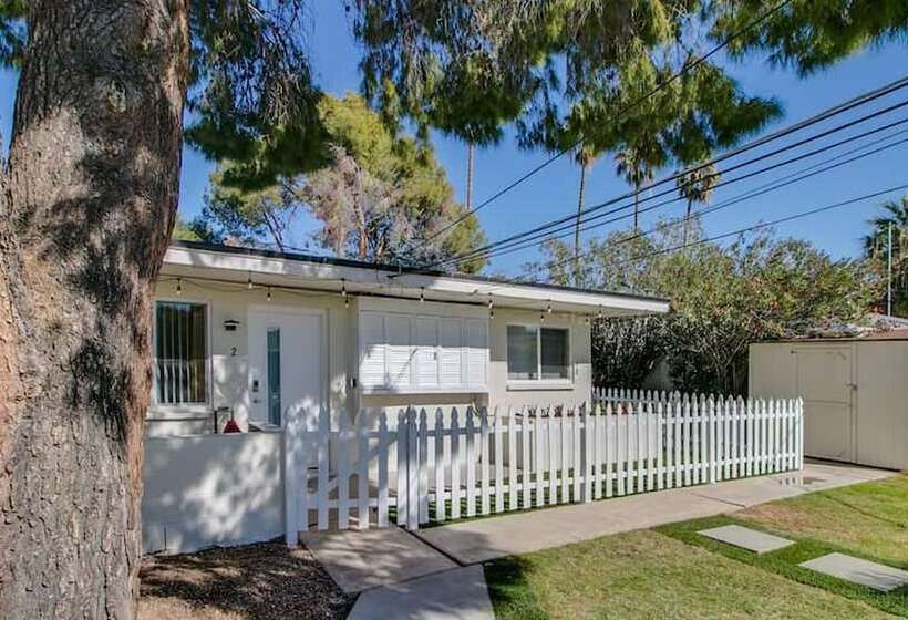 Cozy Arcadia Hideaway W/charm & Style!