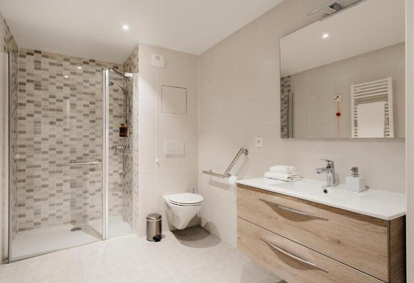 Edgar Suites Châtillon