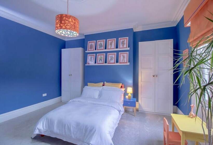 Fabulously Unique 3bd Home Sunderland