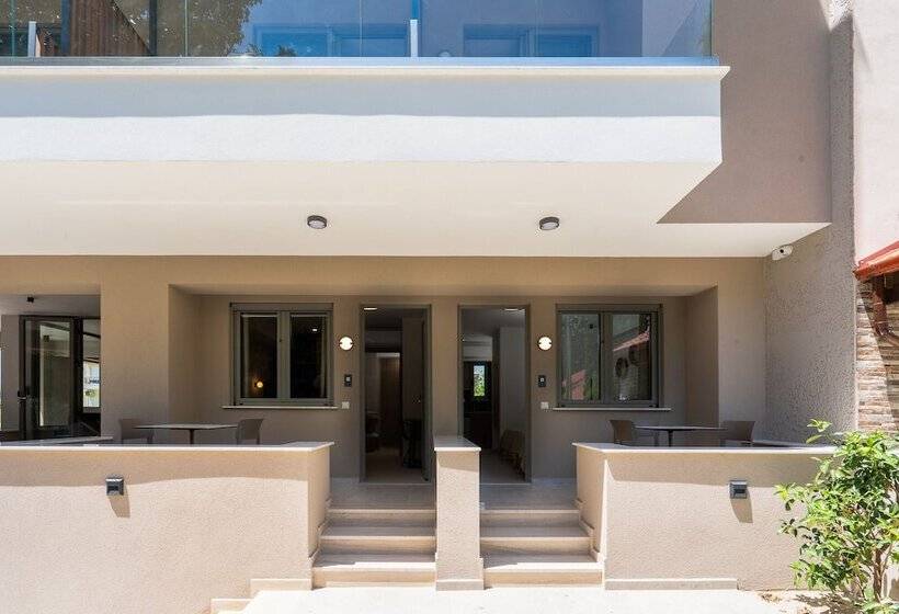 Funtuki Seaside Apartments