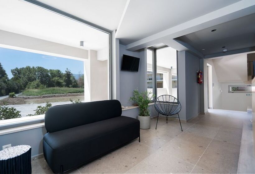 Funtuki Seaside Apartments